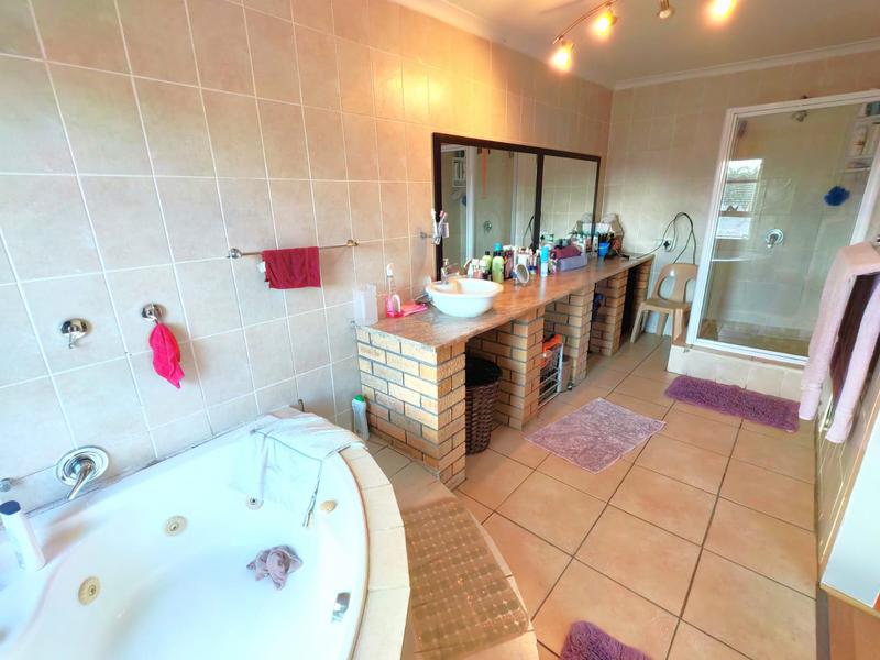 3 Bedroom Property for Sale in Glen Lilly Western Cape